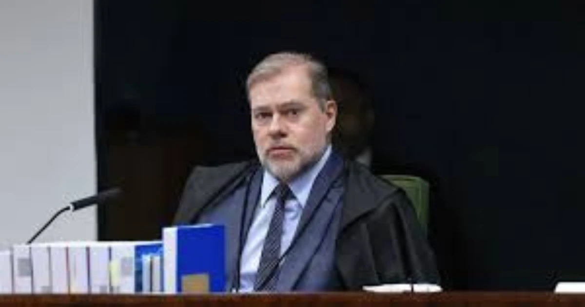 Toffoli recuou e autorizou busca contra Vorcaro após ser convencido pela PF