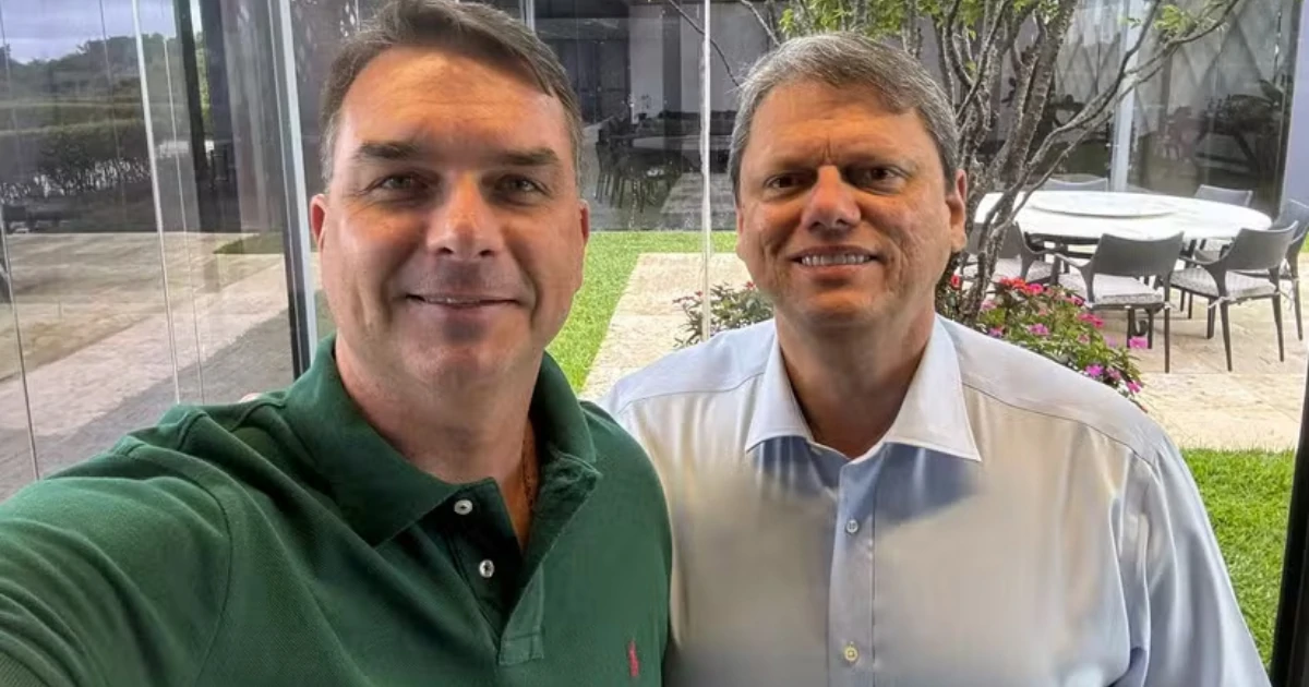 Entorno de Flávio vê recado de Tarcísio em limpa na Segurança de SP