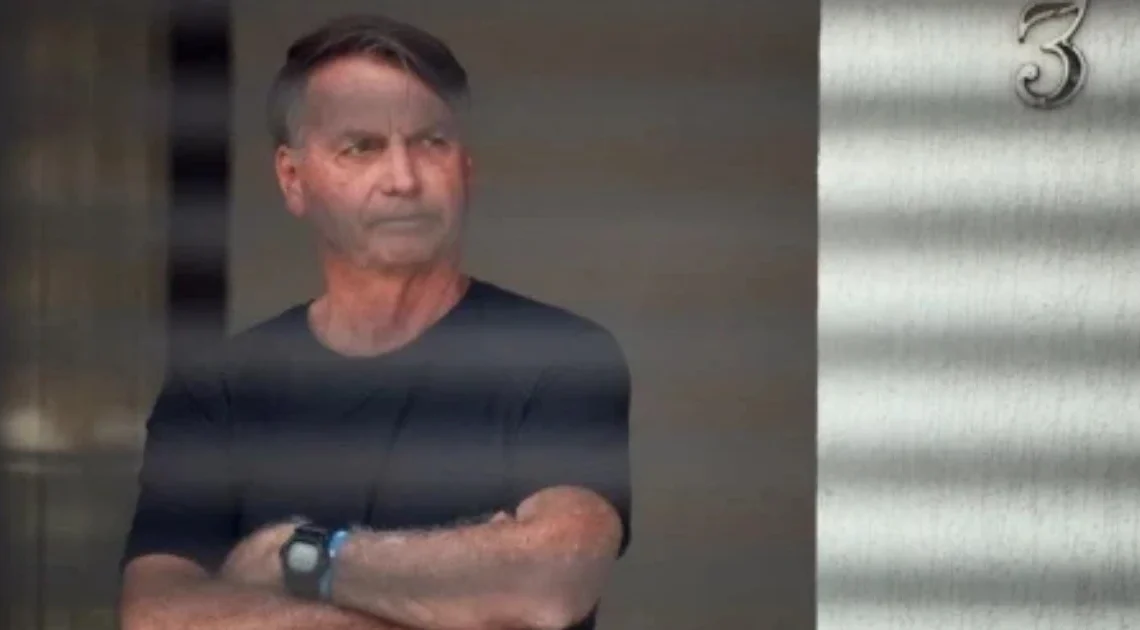 PF menciona obesidade clínica e pede mudança no estilo de vida de Bolsonaro