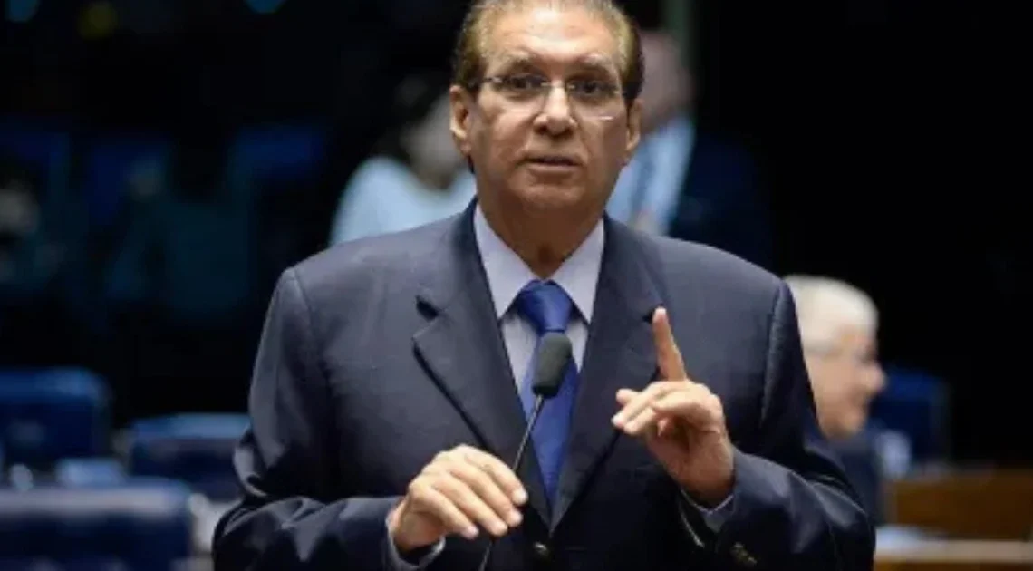 Senador Jader Barbalho é internado em Belém com quadro de desidratação